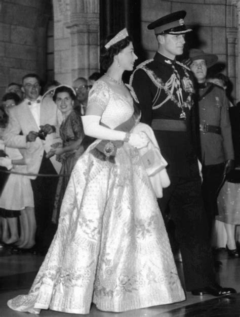 Coronations have been held at westminster abbey for 900 years and the coronation of queen elizabeth ii was to follow suit. When the Queen got her crown, Canada soon saw it all | CBC ...