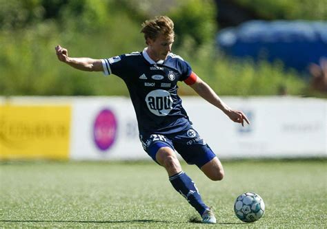 3' léo dubois (france) ha recibido una falta en la zona defensiva. HJK:n Rasmus Schüller tähdittää paluumuuttajien virtaa ...