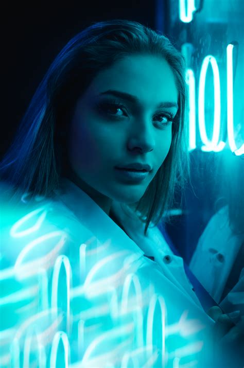 Wallpaper Women Face Blue Portrait Long Eyelashes Artificial Lights Neon Glow 1832x2766
