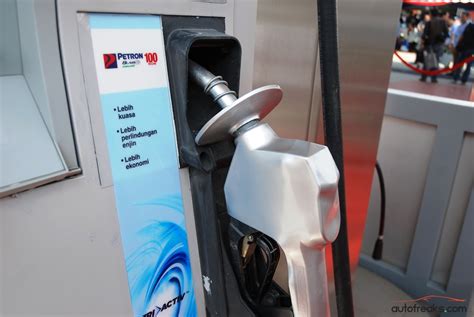 Petron Introduces The First RON100 Euro 4M Petrol In Malaysia At RM2 80