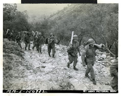 Us Mortar Crew Marches Along Trail In Venafro Italy 1943 The