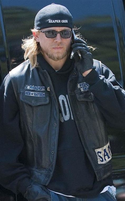 Sons Of Anarchy Jax Teller Charlie Hunnam Cap And Glasses