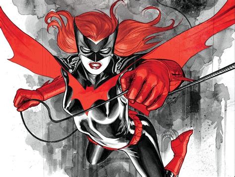 ‘batwoman The Cw Developing Lesbian Superhero As A New Dc Series Indiewire