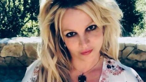 Britney Spears Claims Mum Slapped Her So Hard For Partying Until 4am