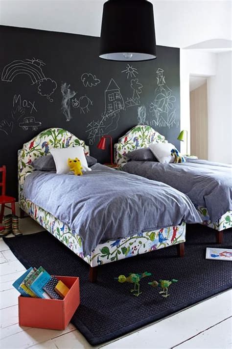 This recipe is super easy and only my son has been begging for red walls in his bedroom (no way!), but now i'm going to paint a. 44 Amazing DIY chalkboard headboard ideas for the bedroom
