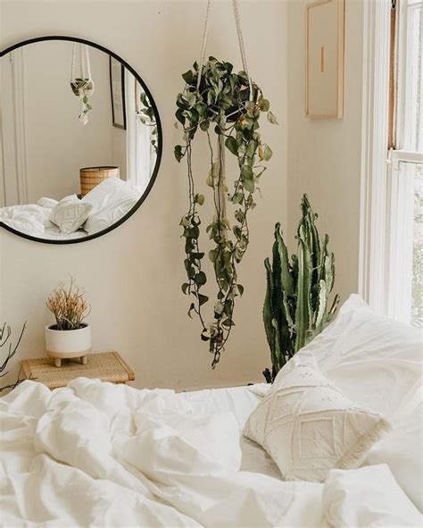 We gathered these minimalist bedrooms to inspire you to jump on this zen trend. Schlafzimmer Inspo | room insp. | Pinterest | Bedroom ...