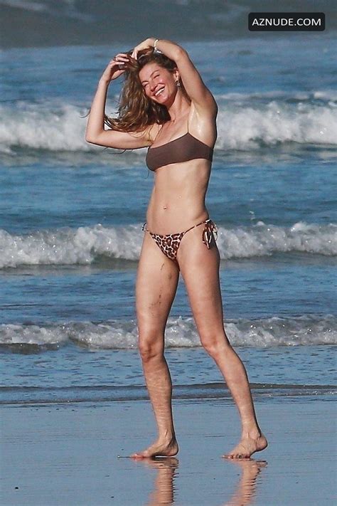 Gisele Bundchen Puts Her Incredible Bikini Body On Display During A