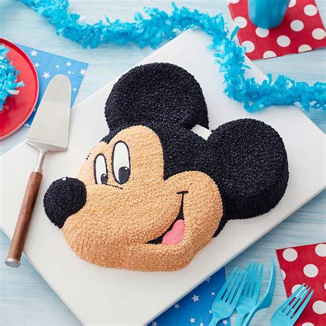 Mickey and minnie mouse 24732. Mickey Mouse Cake - Mickey Mouse Birthday Cakes | Wilton