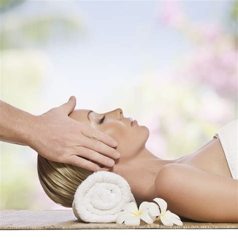 Online Indian Head Massage Course Adel Professional