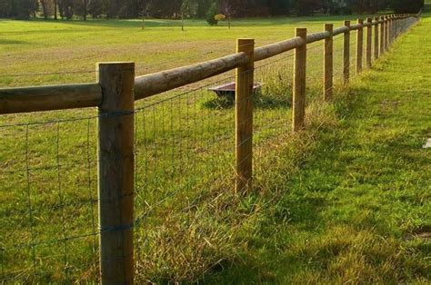 Rural Fencing I Like This Fence But Would Use Square Timber Posts