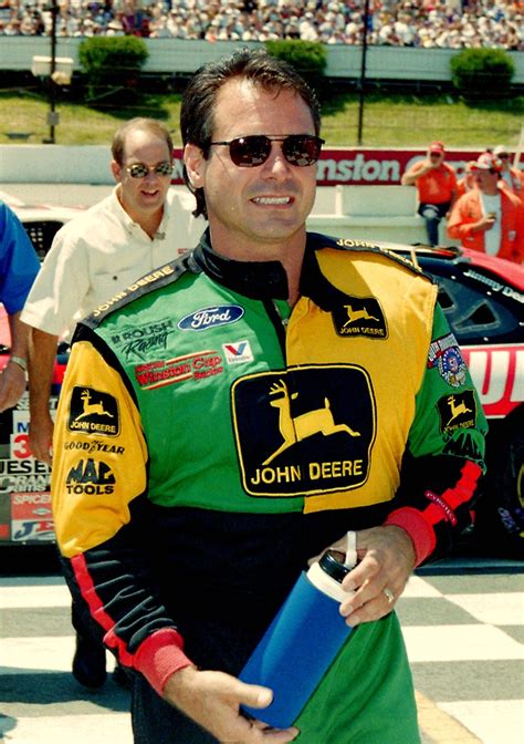 Bob latford, a former public relations official tony stewart and cale yarborough are the only drivers to finish last in the daytona 500 and still win the nextel cup series title. Chad Little - Wikipedia