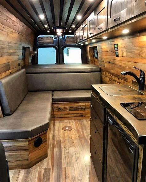 32 Gorgeous RV Decorating Ideas - MAGZHOUSE