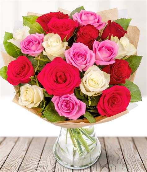 Rose Medley Rose Bouquets Delivered By Uk