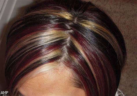 It is an excellent example of short red hair with highlights. Dark Brown Hair With Blonde Highlights And Red Lowlights ...