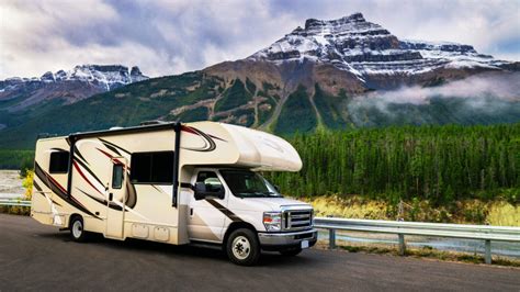 10 Rv Destinations To Add To Your Bucket List Getaway Couple