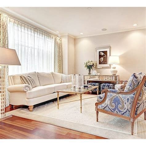 It is the true neutral to set the tone for 2016. Alabaster, a cor de 2016 segundo a Sherwin-Williams ...