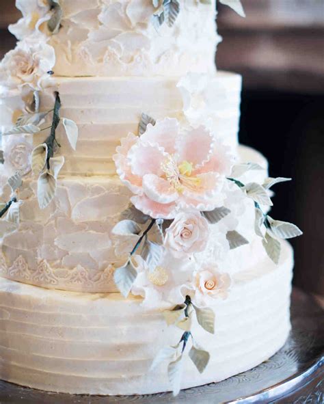 There can't be enough of this sweet treat! 25 Wedding Cake Design Ideas That'll Wow Your Guests ...