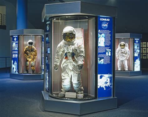 Space Center Houston Virtual Tour Joy Of Museums Virtual Tours
