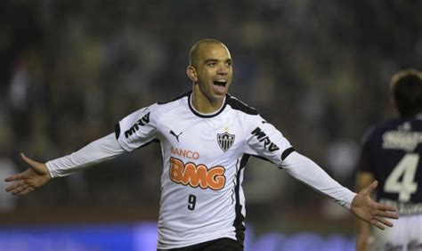 Segui i profili dei giocatori (e.g. Tardelli exalta retorno ao Galo: 'Não tem jeito, eu sou ...