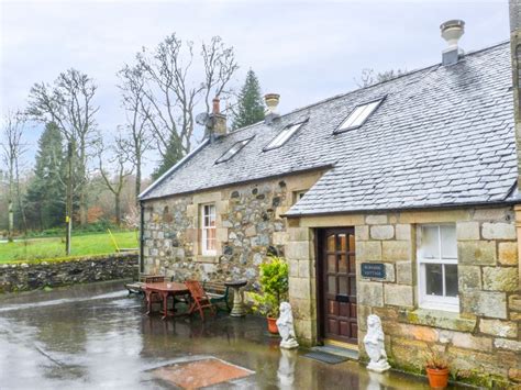 Covering the south, central scotland, the highlands and west coast. BURNSIDE COTTAGE grounds of Cloncaird Castle, good touring ...