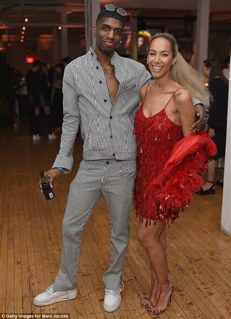 Leona Lewis Wears Scarlet Dress At Marc Jacobs Nyc Event Daily Mail Online