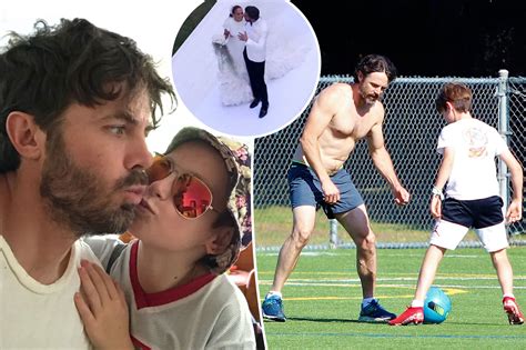 Casey Affleck Appears To Miss Ben S Wedding To Take Son To Soccer