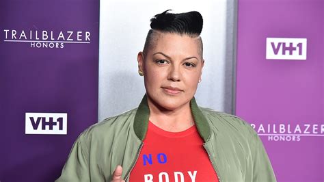 Greys Anatomy Actor Sara Ramirez Comes Out As Nonbinary Them