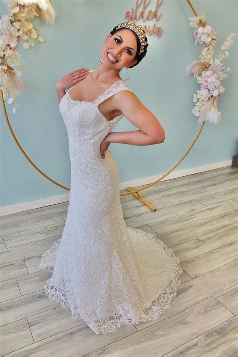 Fall in Love with Your DREAM Wedding Dress for Less | The Gilded Gown