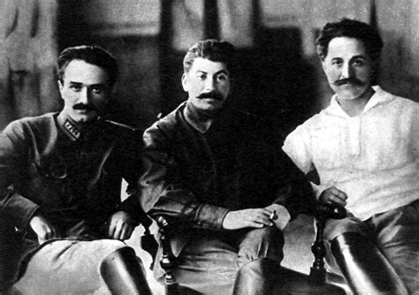 3 De Abril De 1922 Iósif Stalin Se Convertía En El Primer Secretario General Del Pcus Magazine