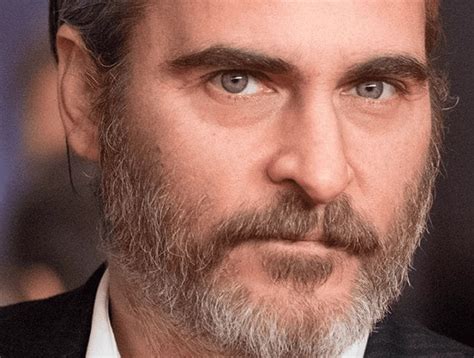 Joaquin phoenix and fiancée rooney mara welcome first child river, honoring actor's late brother rooney mara and joaquin phoenix made their red carpet debut as a couple at the 2017 cannes film. 15 Curiosidades de Joaquín Phoenix | EnCuriosidades.com