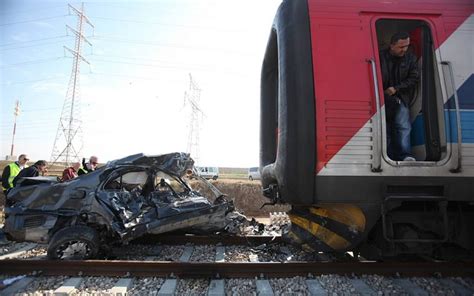 Train Derails After Crashing Into Car The Times Of Israel