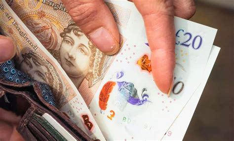 DWP Divorced Women Pensioners 'Missing Out' on £3,525 in State Pension