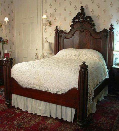 Antique Bed Victorian Home Decor Victorian Bedroom Victorian