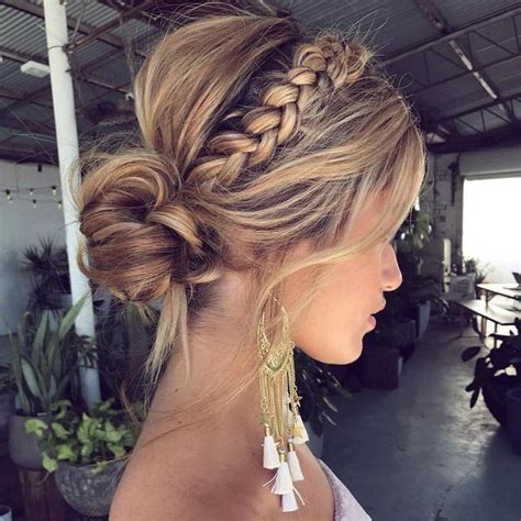 59 Stunning Messy Updo Hairstyles For Special Occasion