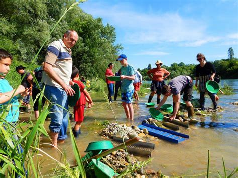 We did not find results for: Goldwaschen am Rhein mit Goldsucher Franz-Josef H.Andorf