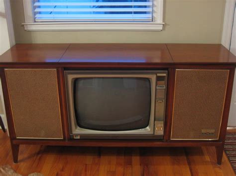 Antique/vintage zenith console television set with closing cabinet. Antique Tv Console Vintage television console | VINTAGE ...