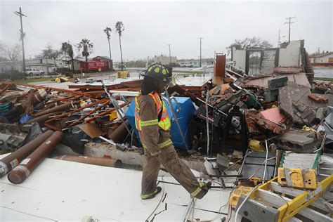 Hurricane Harvey Photos Pictures Of Storm Damage Flooding
