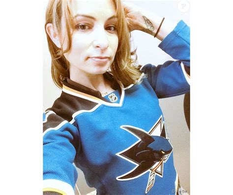 Amber Rayne En Fan De Hockey Photo Twitter 2016 Star Du Cinéma X