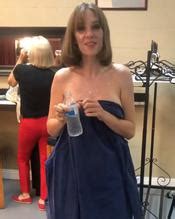 Maya Hawke Showing Off Her Naked Body Cowered With A Blue Towel While