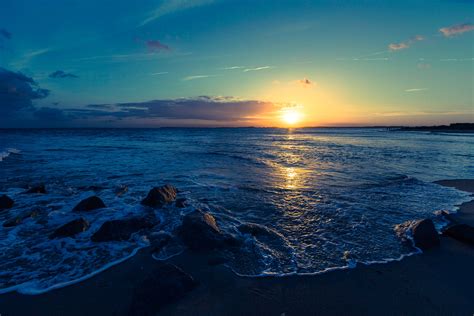 무료 이미지 바닷가 바다 연안 대양 수평선 구름 하늘 태양 해돋이 일몰 햇빛 아침 육지 웨이브 새벽