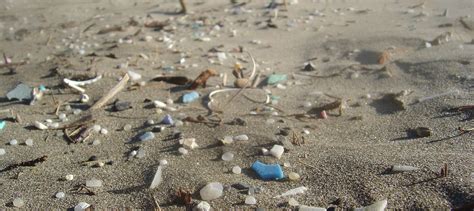 Massive Plastic Waste Causes 2 Remote Islands Sand To Heat Up Majorly