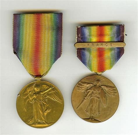 Four Bees World War 1 Service Medal United States And Canada