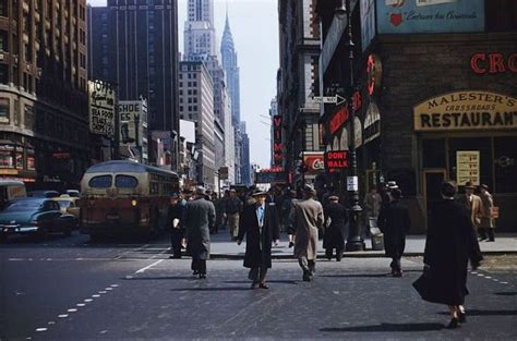39 fascinating color snapshots that capture street scenes of new york from the 1940s ~ vintage