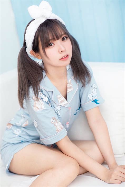 【画像】中国人コスプレイヤー・リーユウちゃんの夏のパジャマ姿が可愛すぎる件 人気の話題まとめましたm9 `･ω･´