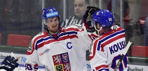 Majstrovstvá sveta v ľadovom hokeji. Červenka si proti Slovákům připíše 150. start, poprvé s ...