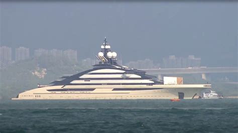 South Africa To Let Russian Billionaires Superyacht Dock The