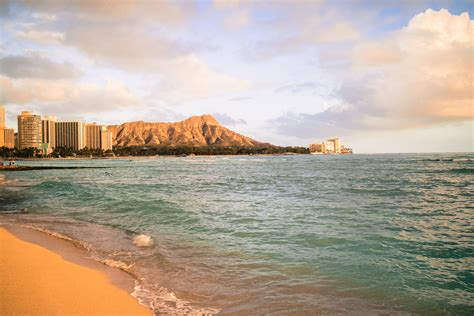 6 of the Most Beautiful Oahu Beaches - And Where to Find Them - One Day