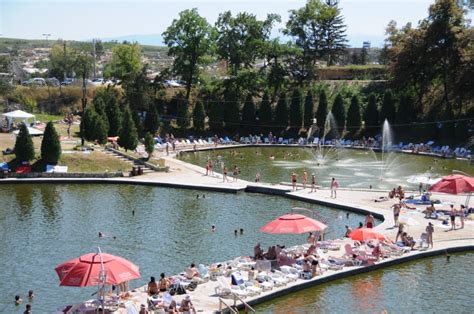 Agentia noastra ofera de asemenea si pachete de vacanta pentru hoteluri de pe litoralul bulgaresc. HOTEL STRAND Ocna Sibiului Romania