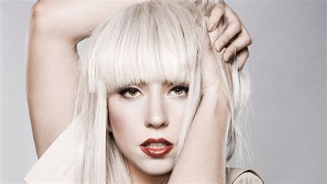 1920x1080 1920x1080 Lady Gaga Shoulder Lipstick Blonde Light
