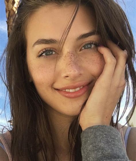 Jessica Clements Freckles Girl Pretty Girls Brunette Cute Girl Face